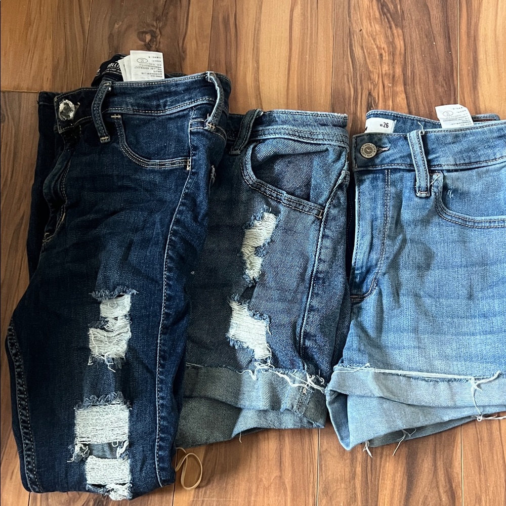 Hollister Women's Jeans - Dark Blue and Light Blue
